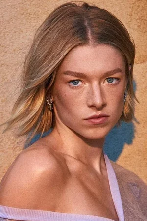 Hunter Schafer