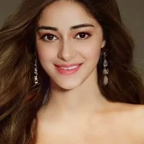 Photo star :  Ananya Pandey