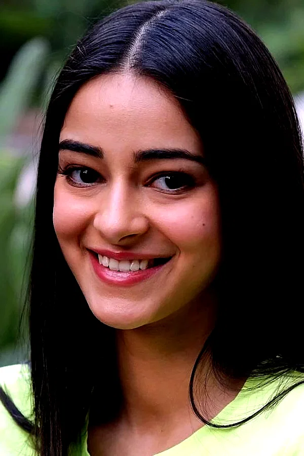  Ananya Pandey