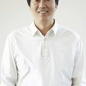 Photo star :  Kim Hak-sun