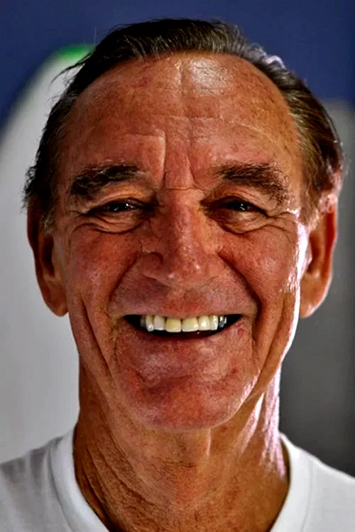  Robert August