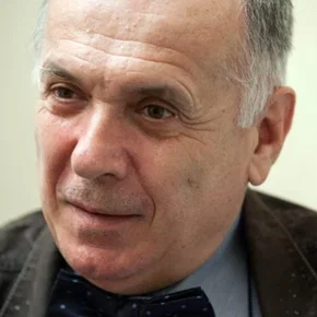 Photo star :  Paul Chiribuță