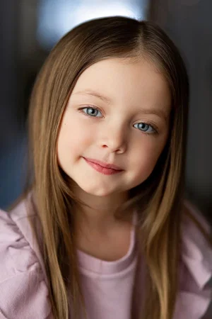  Emily Mitchell photo