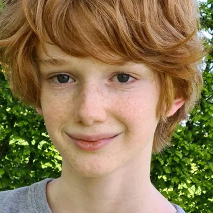  Kelyan Kezbari