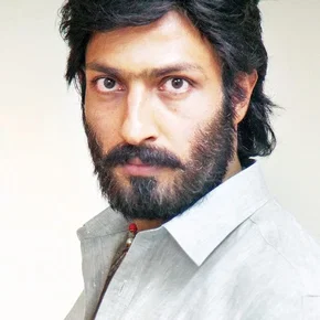 Photo star :  Harish Uthaman