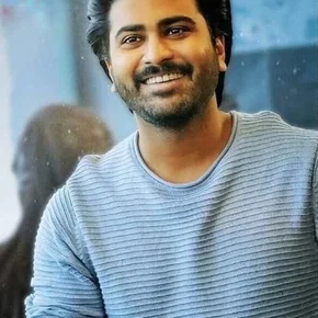 Photo star :  Sharwanand