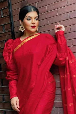  Rosey Siddiqui photo
