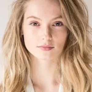  Hannah Dodd