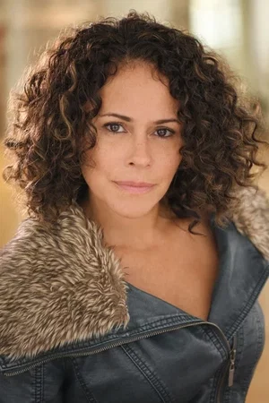 Lana Young photo