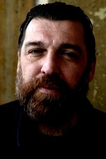  Hovik Keuchkerian