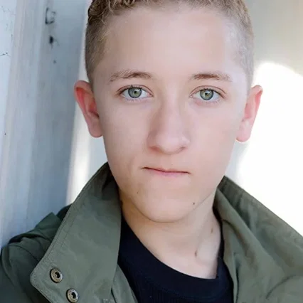  Nickolas Wolf