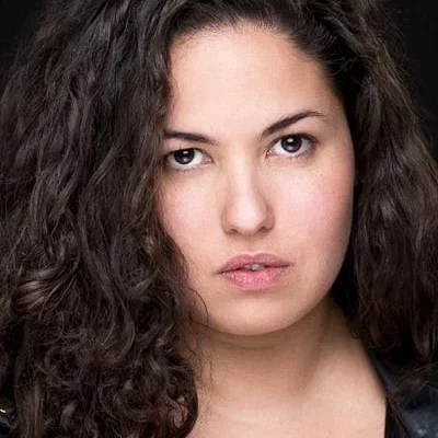  Laura Galán