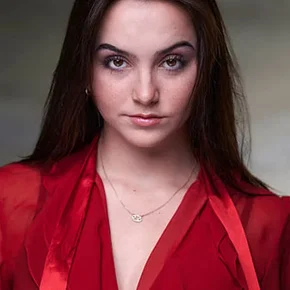 Photo star :  Hannah Cheramy
