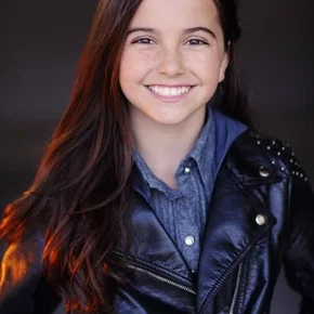Photo star :  Hannah Cheramy