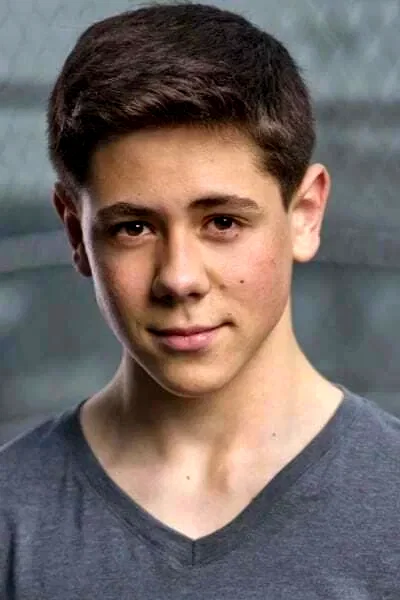  Gabriel LaBelle