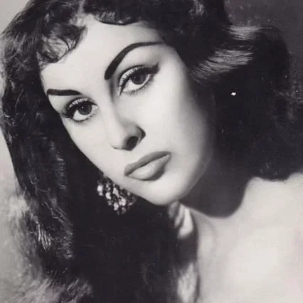  Maria Frau