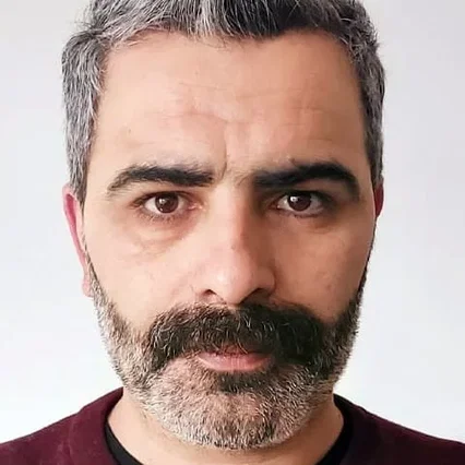  Yunus Albayrak
