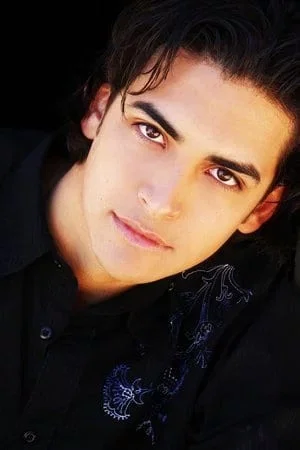  Robbie Daymond photo