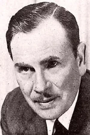  Wallis Clark
