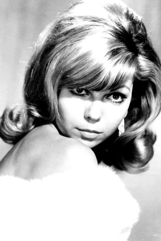 Nancy  Sinatra