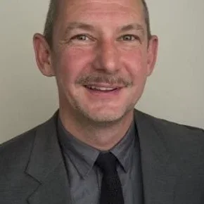 Photo star : Ian Hart