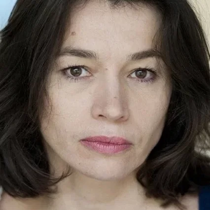  Karine Adrover