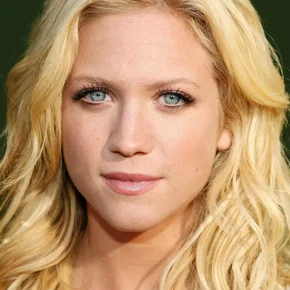 Photo star : Brittany Snow