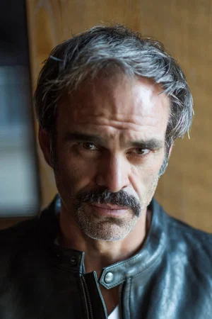  Steven Ogg