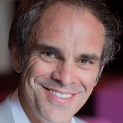  Steven Ogg