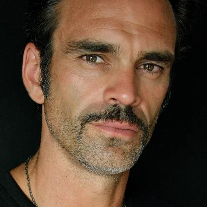  Steven Ogg