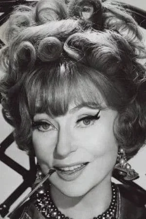 Agnes Moorehead photo