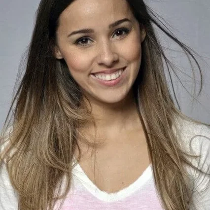  Thati Lopes