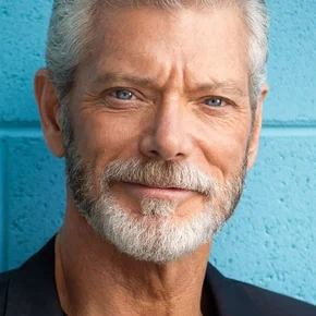Photo star : Stephen Lang