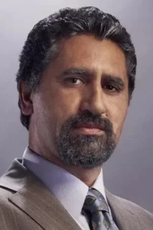 Cliff Curtis photo