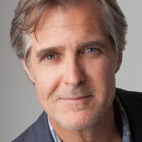 Photo star : Henry Czerny