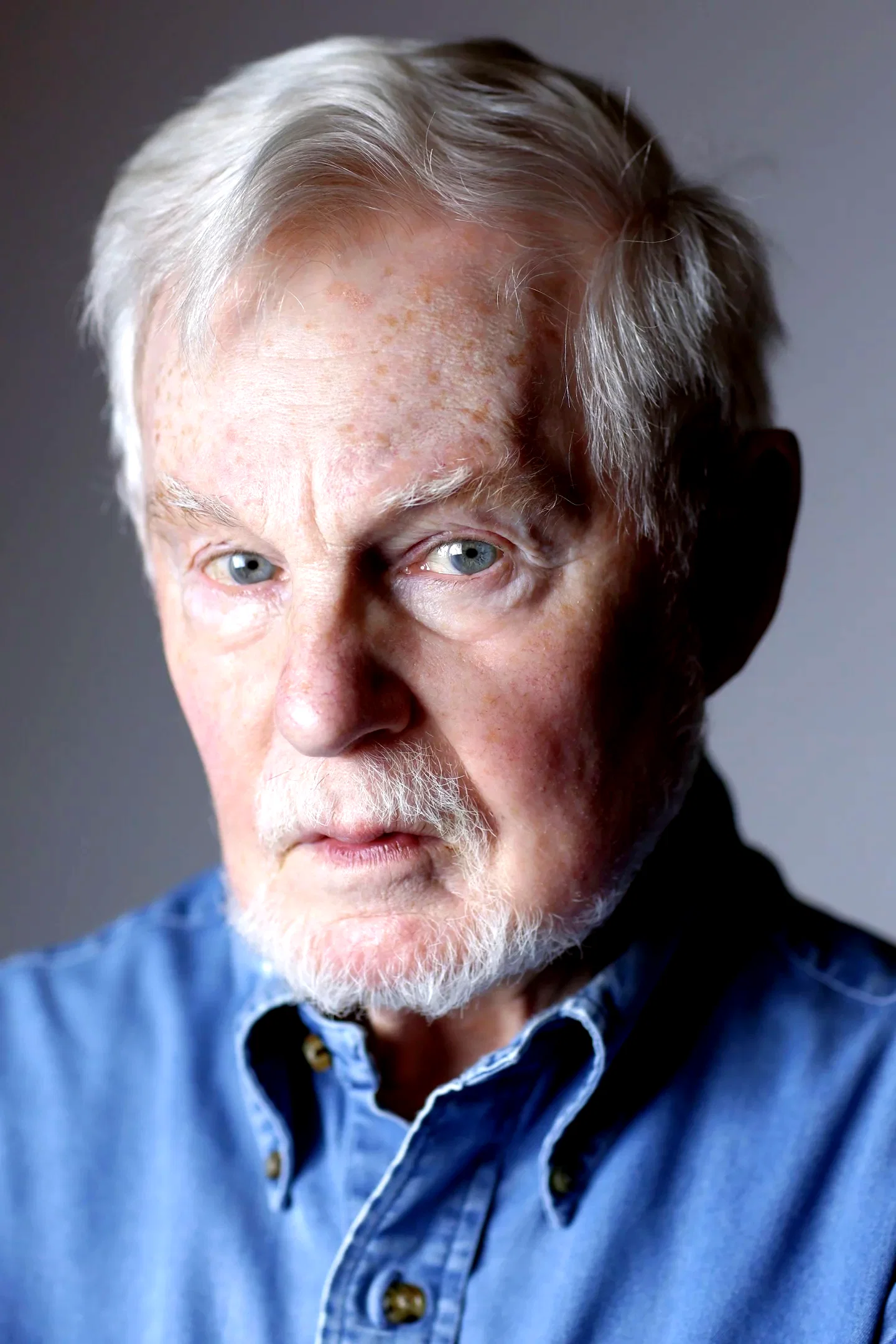 Derek Jacobi