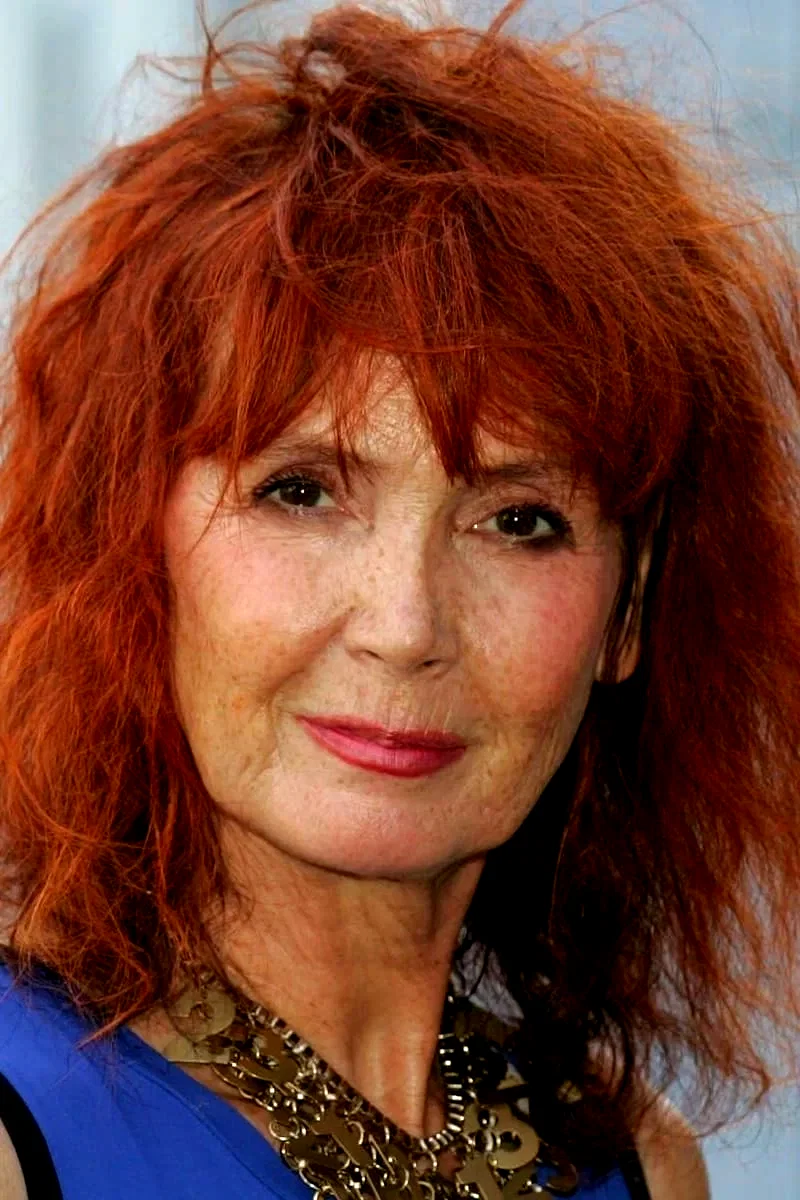 Sabine Azéma