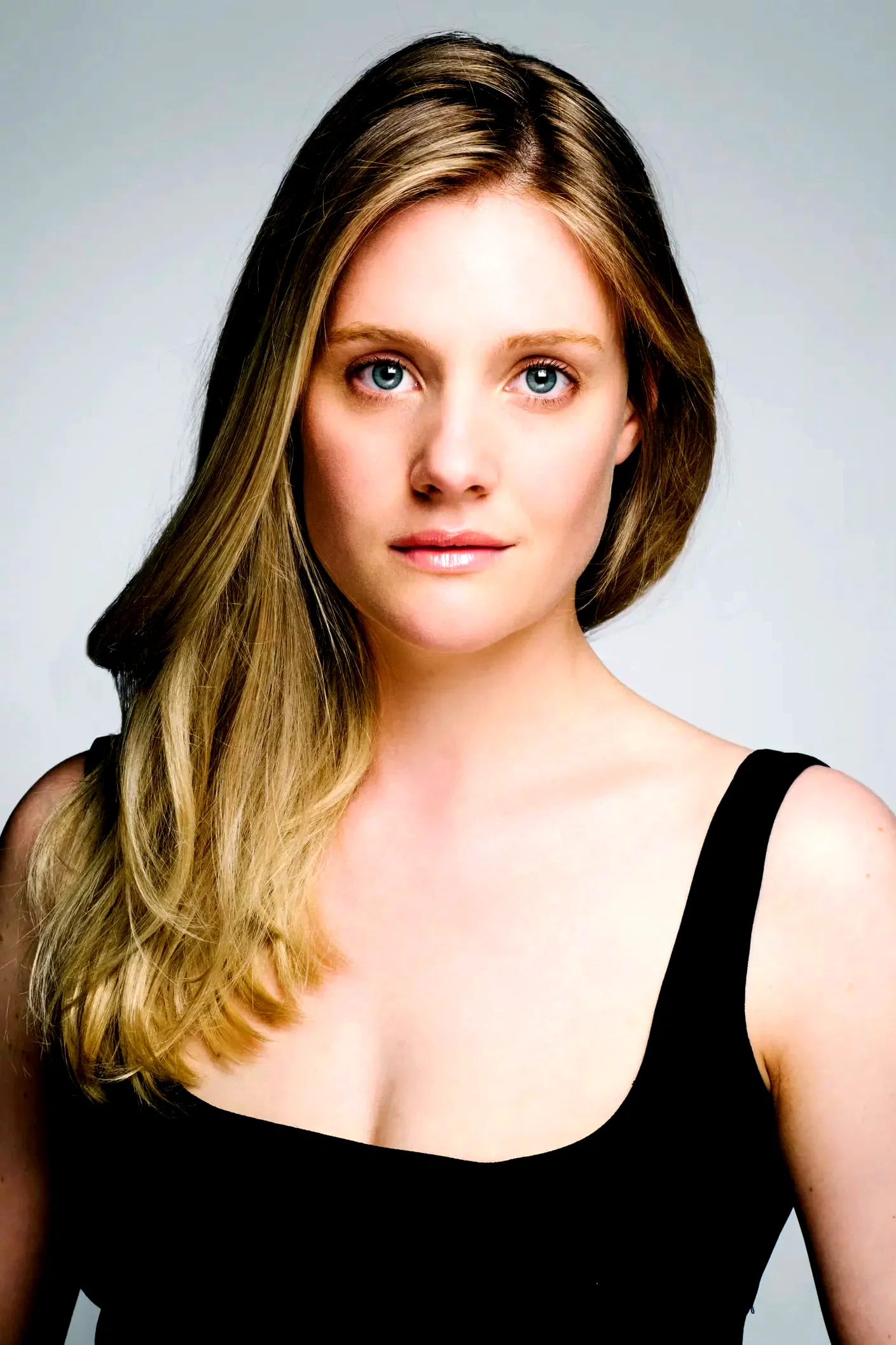 Romola Garai