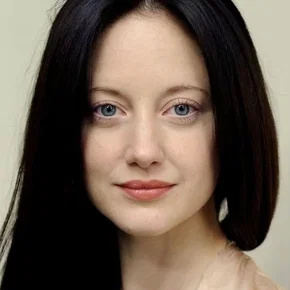 Photo star : Andrea Riseborough