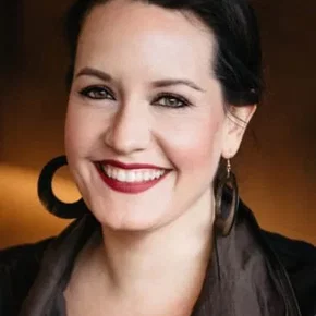 Photo star :  Elza van den Heever