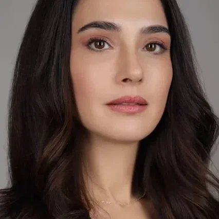 Funda Eryiğit