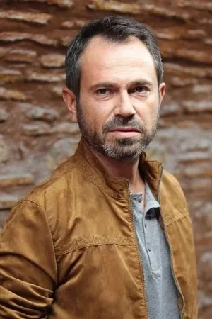  Olgun Simsek photo