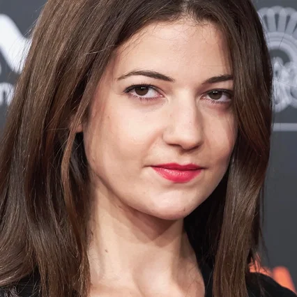 Esther Garrel
