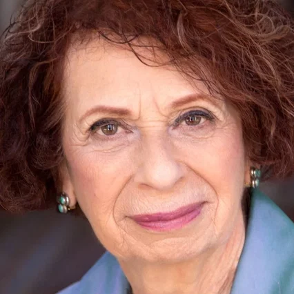 Annie Korzen