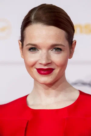 Hannah Herzsprung photo