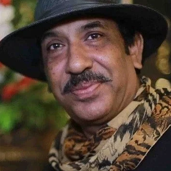  Nayyar Ejaz