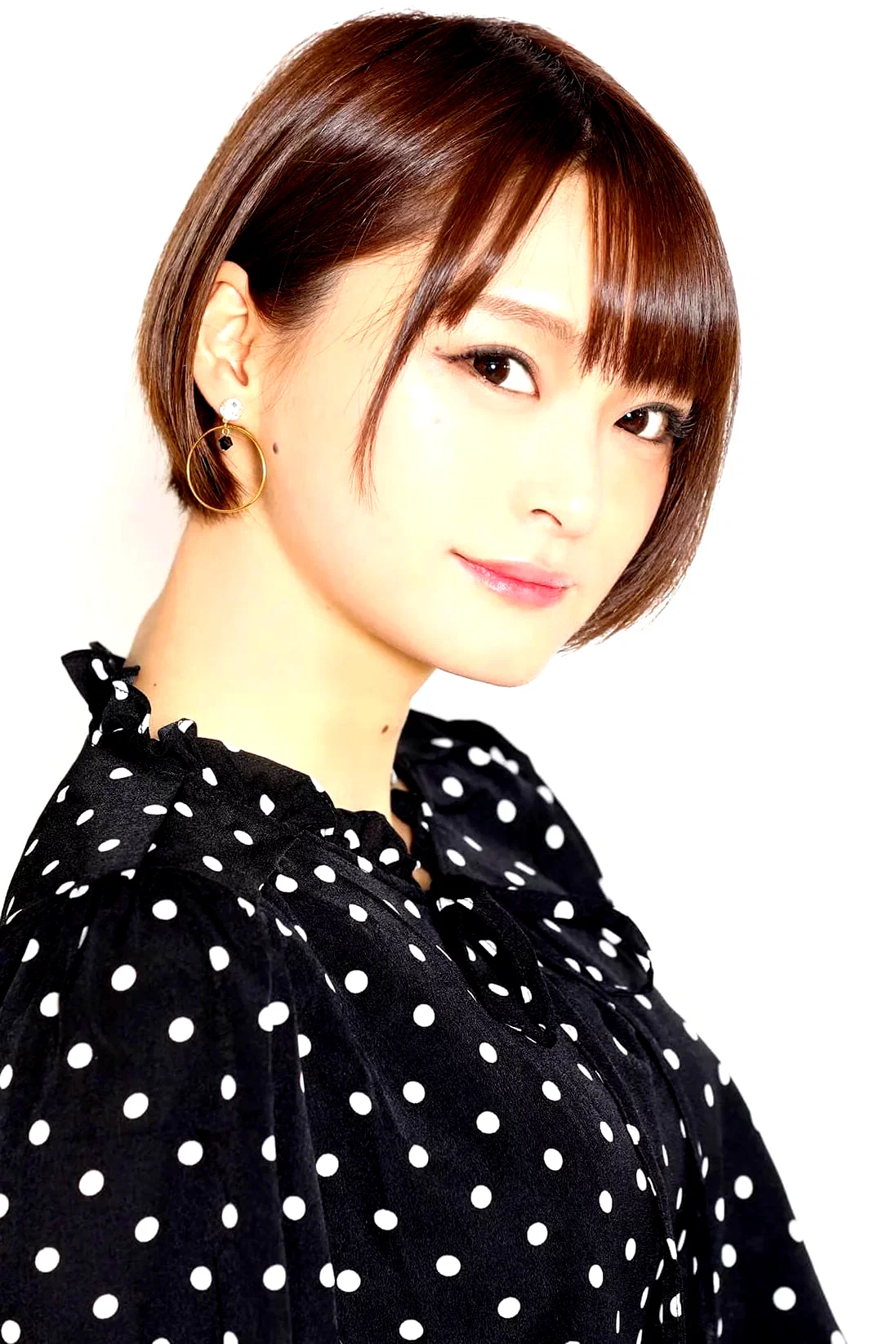  Shiori Izawa