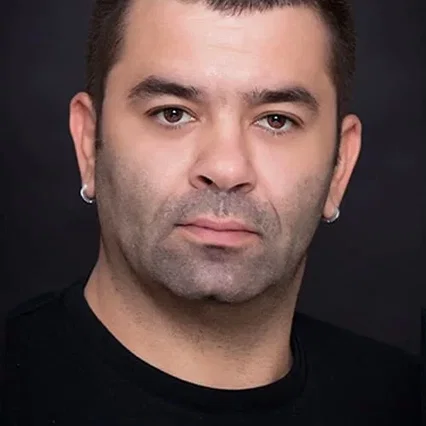  Bülent Şakrak
