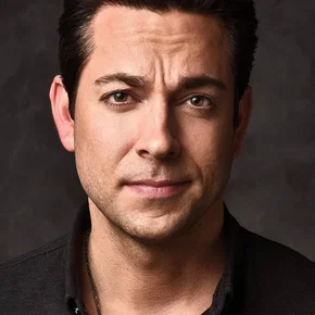 Photo star : Zachary Levi