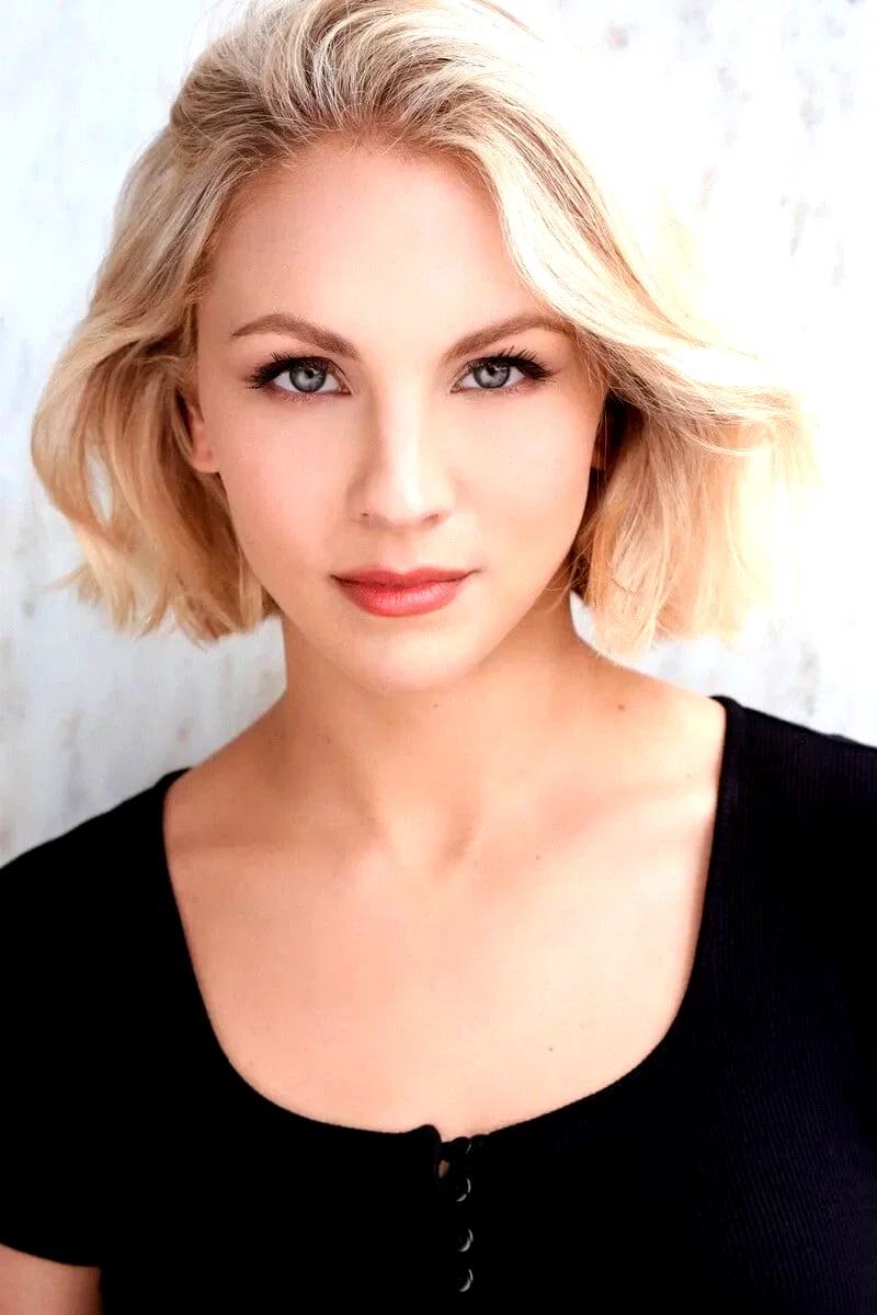  Lanie McAuley